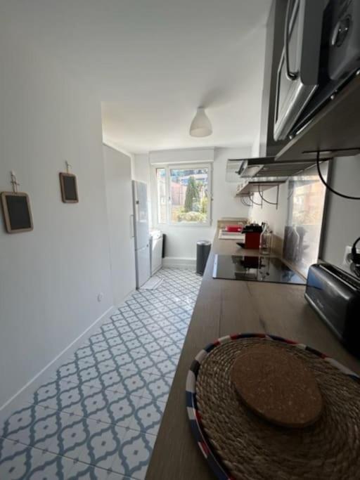 Superbe Appartement Bord De Mer แซ็ง-ม็องดรีเย-โซร์-แม ภายนอก รูปภาพ
