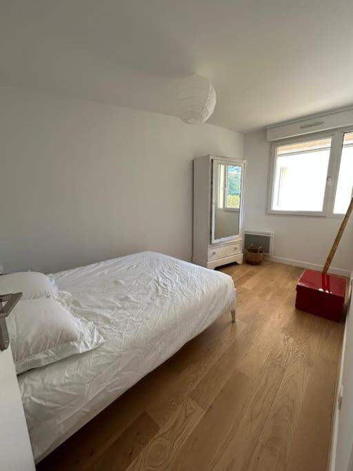 Superbe Appartement Bord De Mer แซ็ง-ม็องดรีเย-โซร์-แม ภายนอก รูปภาพ